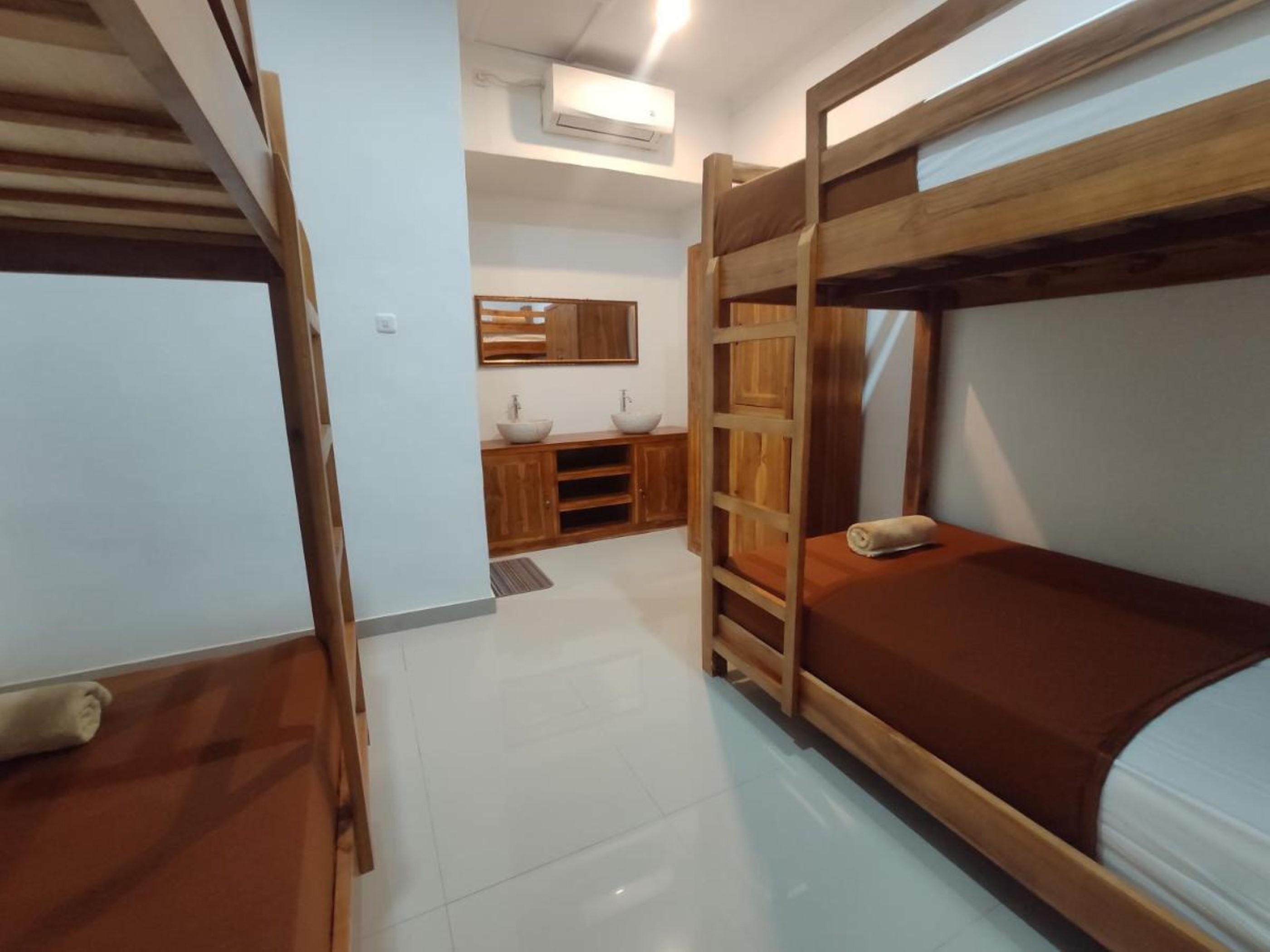 Gedhong Hostel Batununggul Extérieur photo